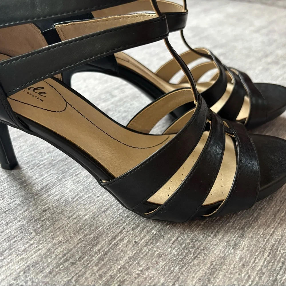 Life Stride Elegant Black Heels Size 8M - Picture 3 of 7